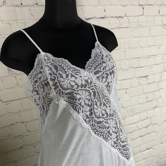 VINTAGE long mint green nightgown - Picture 6 of 10